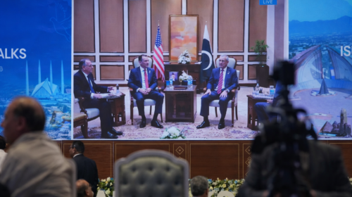 সরাসরি আলোচনায় যুক্তরাষ্ট্র ও ইরান, কূটনীতিতে নতুন মোড়