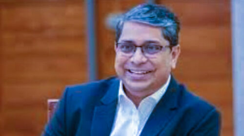 অফিসে প্রতিমন্ত্রী থাকলেও কর্মীদের অনুপস্থিতি লক্ষ্যণীয়