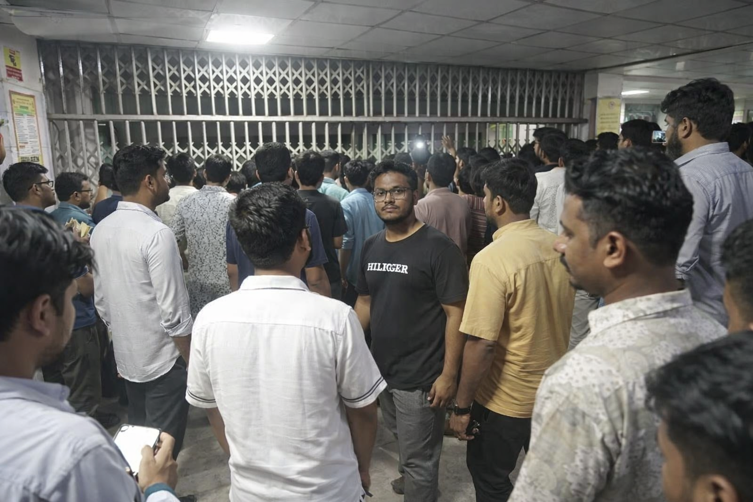 রোগী বের করে দেওয়ার ঘটনায় হাসপাতালে উত্তপ্ত পরিস্থিতি