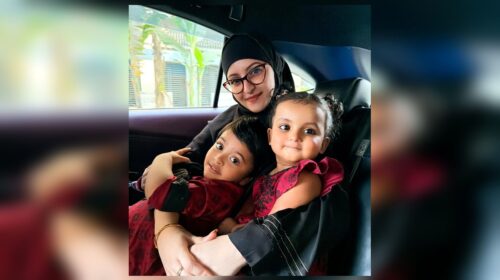 শৈশবের বৈশাখ: মায়ের শাড়ি থেকেই জামা বললেন বানাতেন পরীমণি